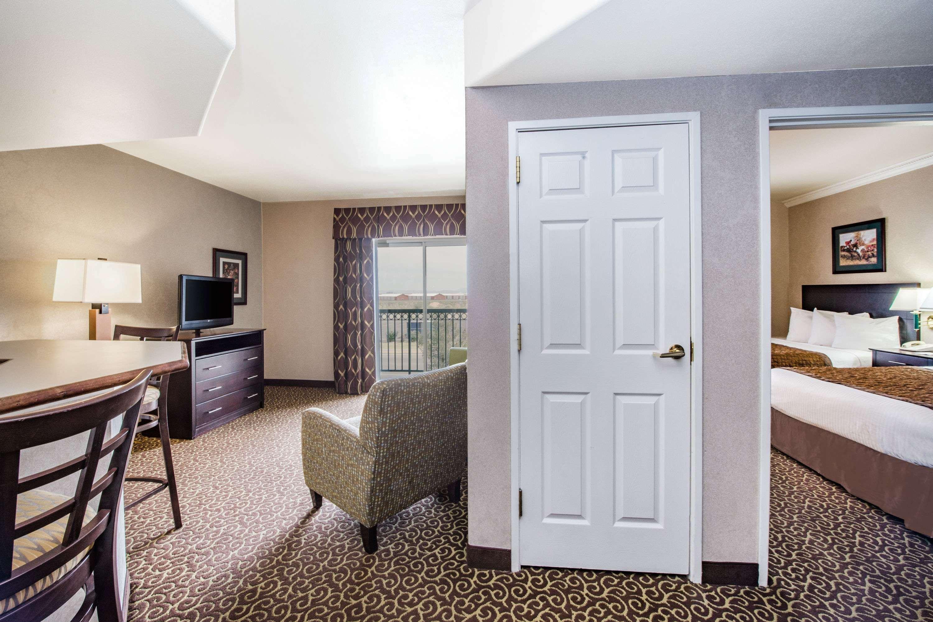 Hawthorn Extended Stay By Wyndham El Paso Exterior photo