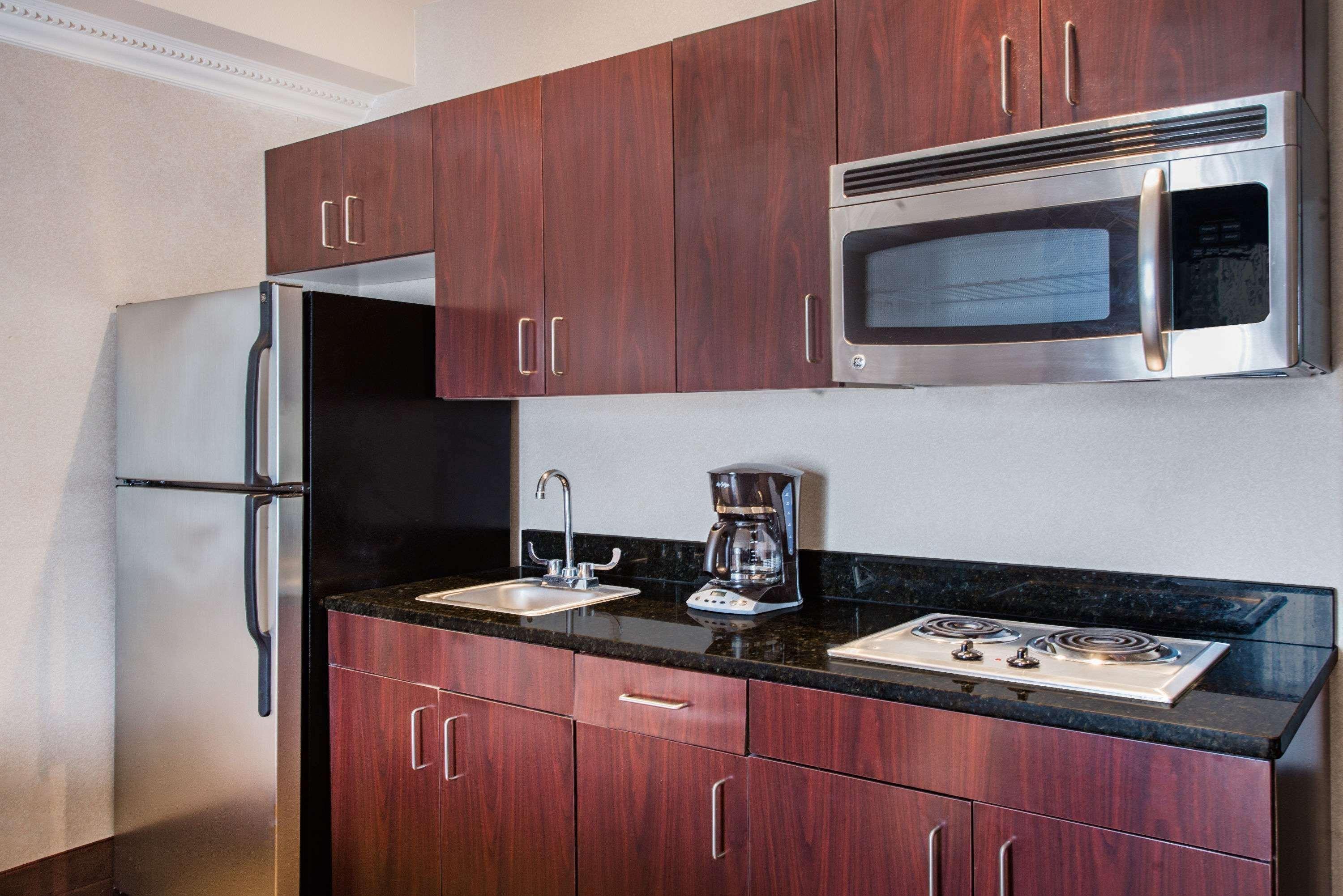 Hawthorn Extended Stay By Wyndham El Paso Exterior photo